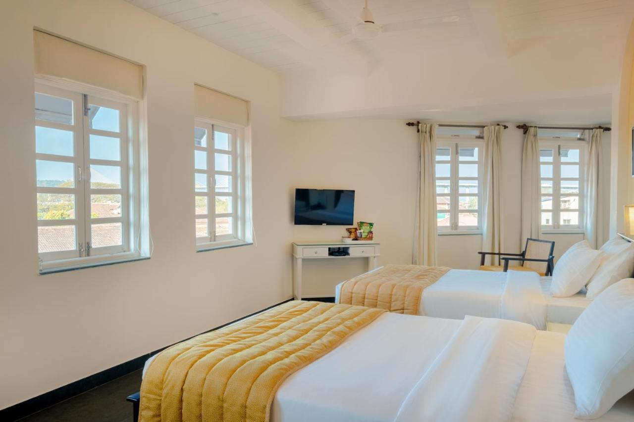 O Pierre - Fontainhas Hotel Panadzsi Kültér fotó